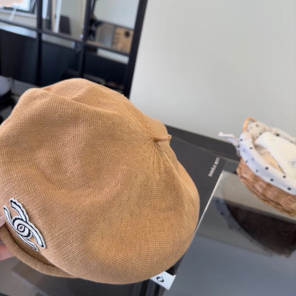 Chanel Brown Beret, Headband Size 57cm - Picture 7 of 8